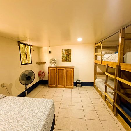 Hostal El Rio León Kültér fotó