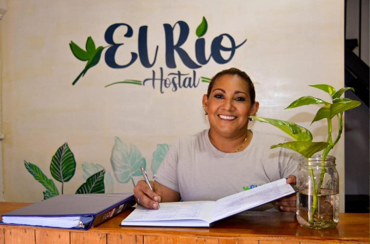 Hostal El Rio León Kültér fotó