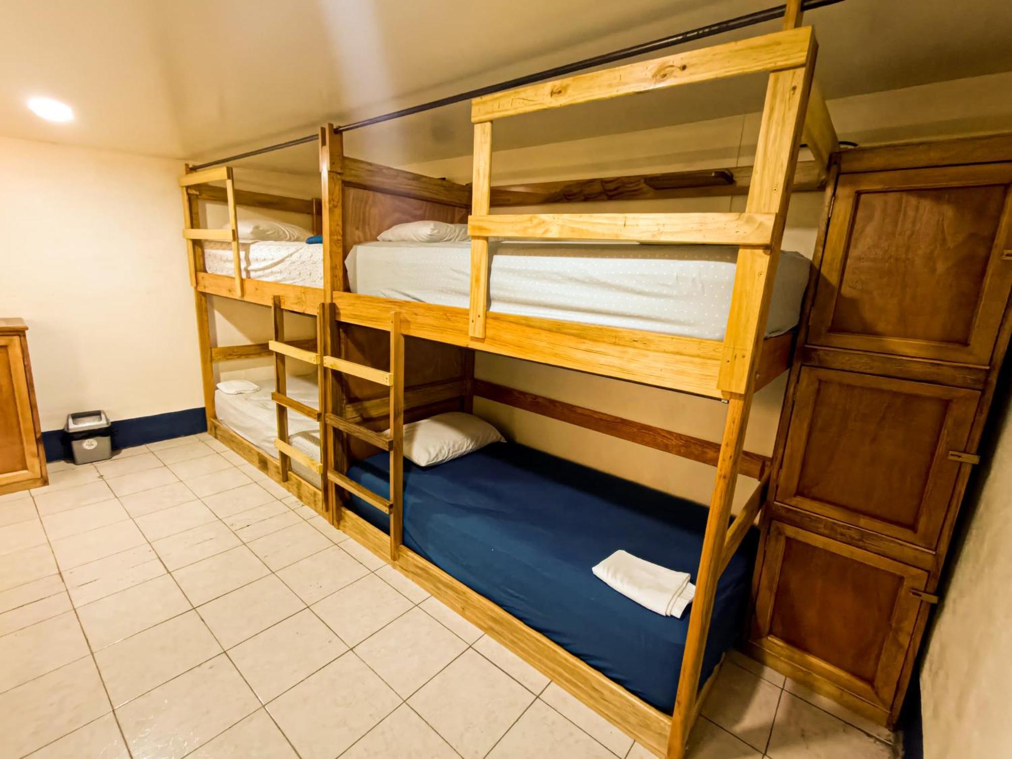Hostal El Rio León Kültér fotó